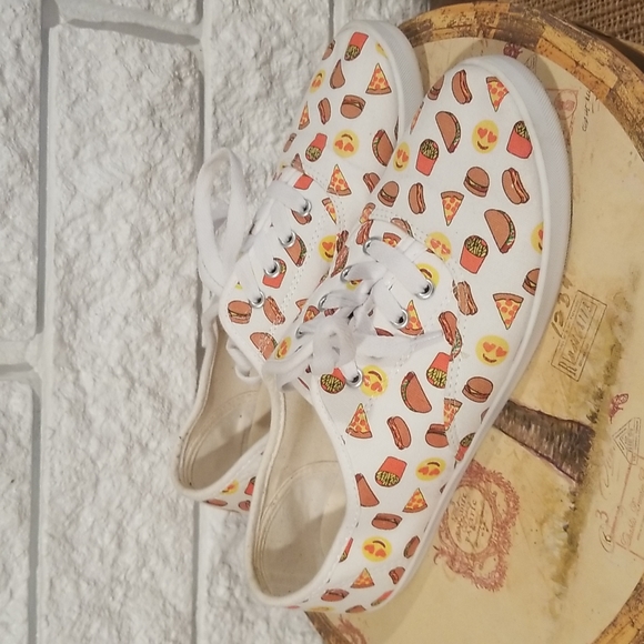 Emoji shoes Pizza Fries Tacos Skips Size 9 - Picture 1 of 9